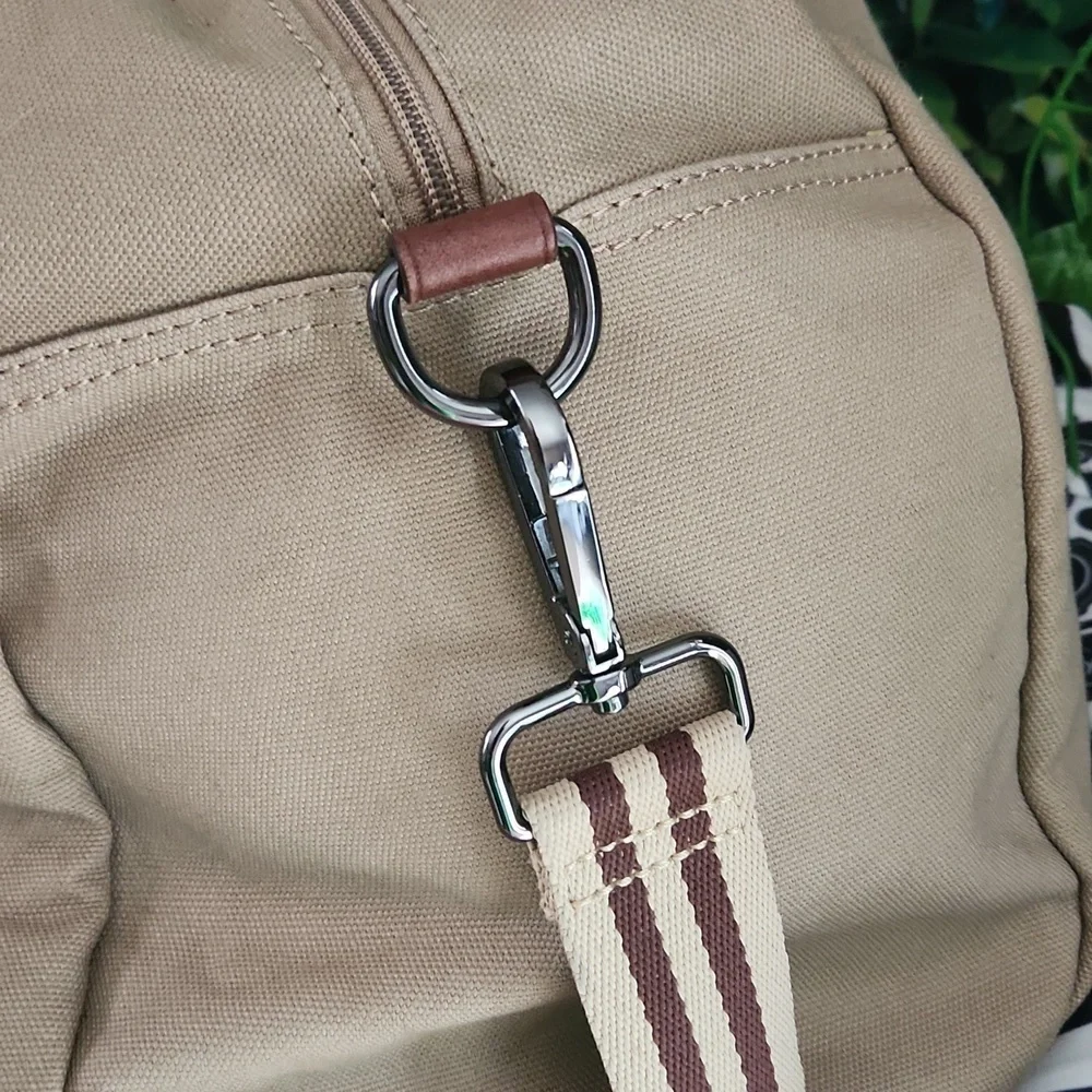 Sloan Gym Bag in Desert Canvas by Baekgaard